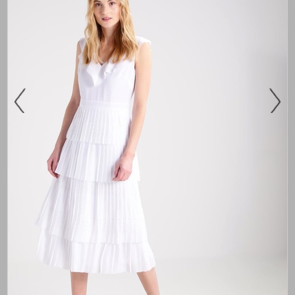 banana republic white pleated dress Banana Republic | Dresses | Banana Republic White Flowy Dress